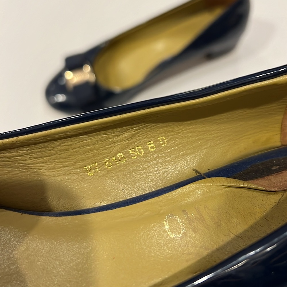 Salvatore Ferragamo Varino Flats Patent Calf Oxford Blue Size 8 - Picture 6 of 6